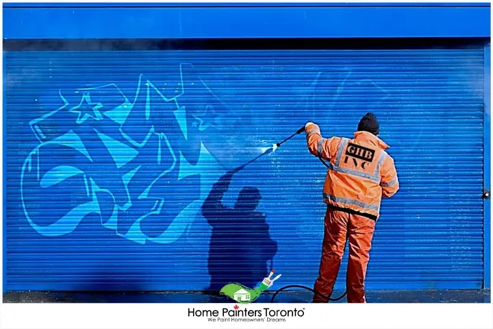 removing graffiti with spray paint